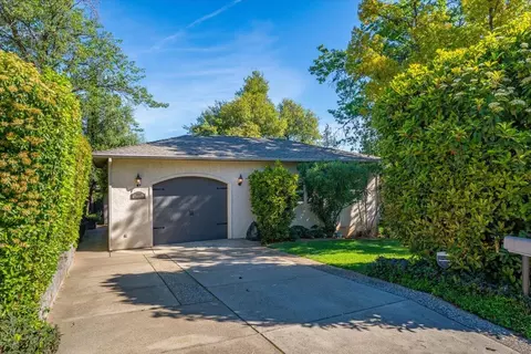 1050 Royal Oaks Dr, Redding, CA 96001 photo 19