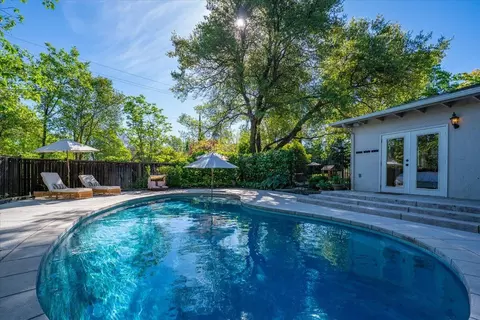 1050 Royal Oaks Dr, Redding, CA 96001 photo 15