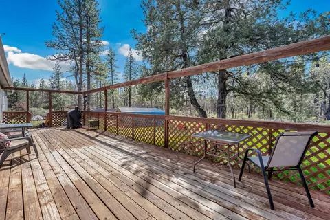 Exterior - 29312 Day Rd, Mcarthur, CA 96056 photo 7 of 12