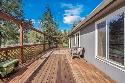 Exterior - 29312 Day Rd, Mcarthur, CA 96056 photo 9 of 12