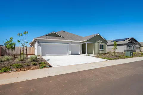 5456 Petal Pl, Redding, CA 96002 photo 2