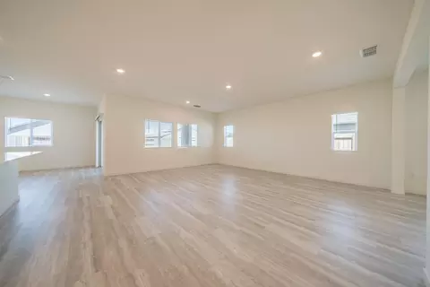 5456 Petal Pl, Redding, CA 96002 photo 9