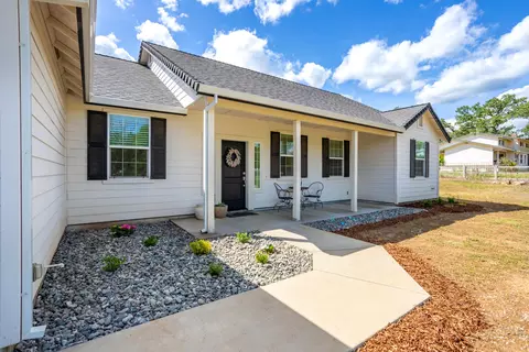 22070 Lassen View Dr, Palo Cedro, CA 96073