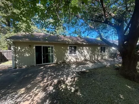 Exterior - 1922 Eddy Way, Redding, CA 96002 photo 4 of 5