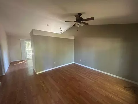 Living - 1922 Eddy Way, Redding, CA 96002 photo 1 of 2
