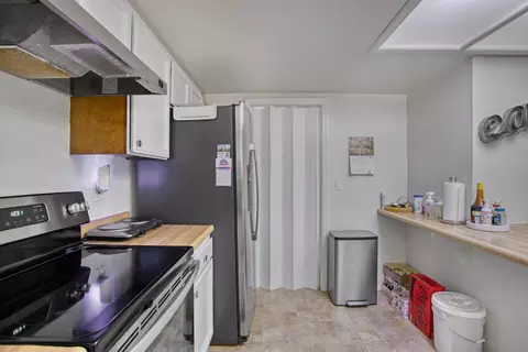 Kitchen - 1479 Atajo Ct, Redding, CA 96003 photo 3 of 3