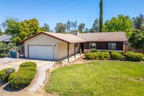 Exterior - 1479 Atajo Ct, Redding, CA 96003 photo 2 of 8
