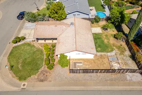 View/Area - 1479 Atajo Ct, Redding, CA 96003 photo 2 of 3