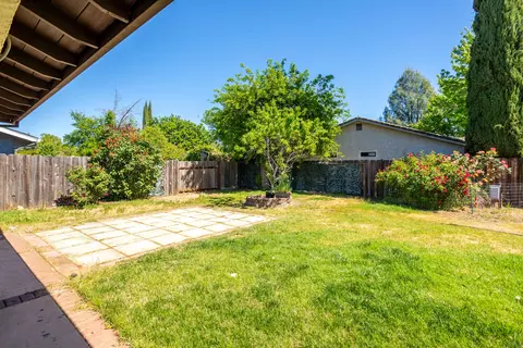 Exterior - 1479 Atajo Ct, Redding, CA 96003 photo 3 of 8