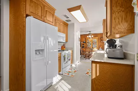 Entry Way - 2631 Alfreda Way, Redding, CA 96002 photo 1 of 1
