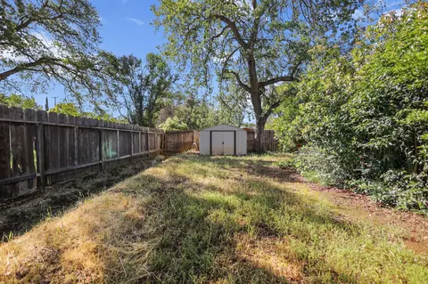 Exterior - 2631 Alfreda Way, Redding, CA 96002 photo 6 of 6
