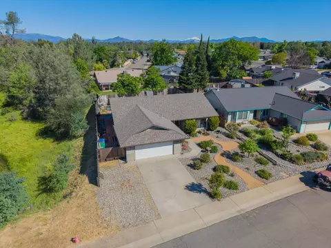 View/Area - 2370 Candlewood Dr, Redding, CA 96003 photo 1 of 1