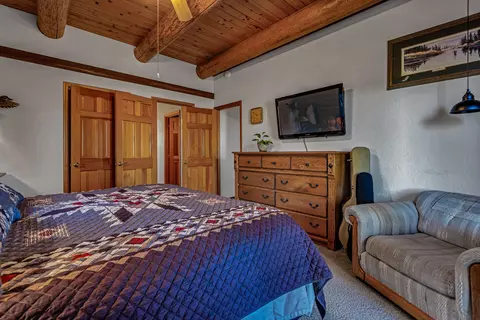 Bedroom - 43007 Shoshoni Loop, Fall River Mills, CA 96028 photo 3 of 8