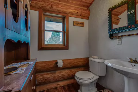 Bath - 43007 Shoshoni Loop, Fall River Mills, CA 96028 photo 5 of 6