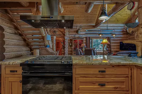 Kitchen - 43007 Shoshoni Loop, Fall River Mills, CA 96028 photo 4 of 8