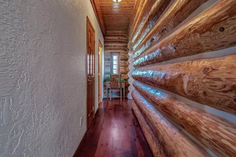 Entry Way - 43007 Shoshoni Loop, Fall River Mills, CA 96028 photo 3 of 7
