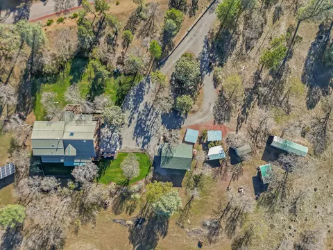 View/Area - 43007 Shoshoni Loop, Fall River Mills, CA 96028 photo 4 of 9