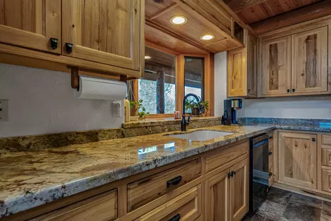 Kitchen - 43007 Shoshoni Loop, Fall River Mills, CA 96028 photo 3 of 8