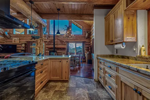 Kitchen - 43007 Shoshoni Loop, Fall River Mills, CA 96028 photo 6 of 8