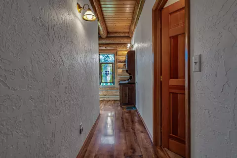 Entry Way - 43007 Shoshoni Loop, Fall River Mills, CA 96028 photo 2 of 7