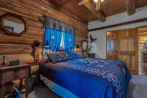 Bedroom - 43007 Shoshoni Loop, Fall River Mills, CA 96028 photo 2 of 8