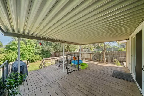 Exterior - 3759 Alma Ave, Redding, CA 96002 photo 6 of 9