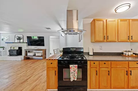 Kitchen - 3759 Alma Ave, Redding, CA 96002 photo 2 of 3