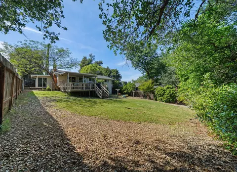 Exterior - 3759 Alma Ave, Redding, CA 96002 photo 4 of 9