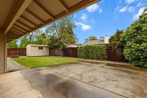 Exterior - 2566 Dewberry Dr, Redding, CA 96003 photo 7 of 7