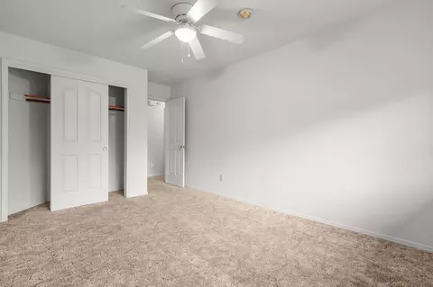 Bedroom - 2566 Dewberry Dr, Redding, CA 96003 photo 4 of 7