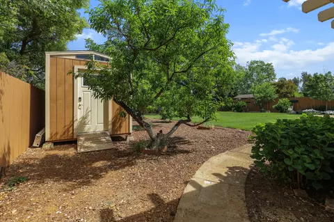 Exterior - 6935 Granada Dr, Redding, CA 96002 photo 15 of 23