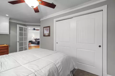 Bedroom - 6935 Granada Dr, Redding, CA 96002 photo 3 of 7