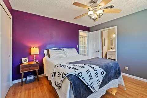 Bedroom - 6633 Southgate Dr, Redding, CA 96001 photo 6 of 7