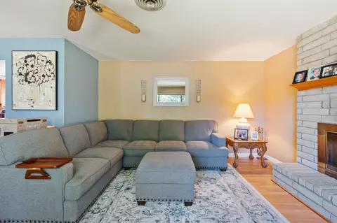 Living - 6633 Southgate Dr, Redding, CA 96001 photo 2 of 4