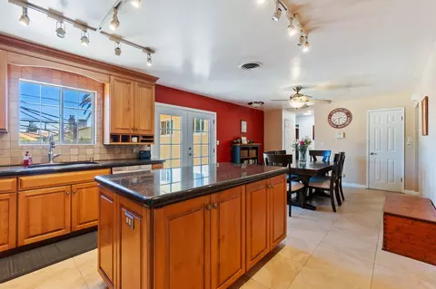 Kitchen - 6633 Southgate Dr, Redding, CA 96001 photo 3 of 6