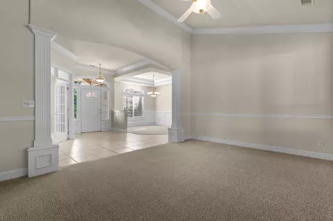Living - 3052 Clear Water Ct, Redding, CA 96002 photo 4 of 10