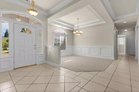 Entry Way - 3052 Clear Water Ct, Redding, CA 96002 photo 2 of 3