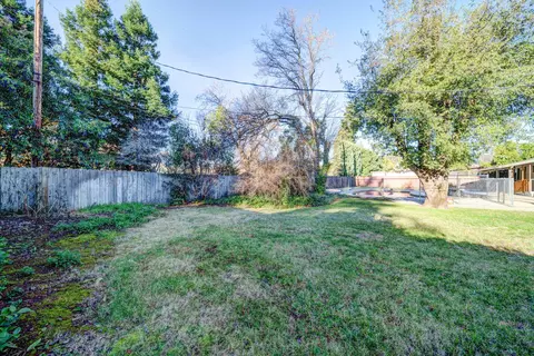 Exterior - 920 Hallmark Dr, Redding, CA 96001 photo 12 of 14