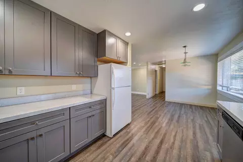 Kitchen - 920 Hallmark Dr, Redding, CA 96001 photo 4 of 4