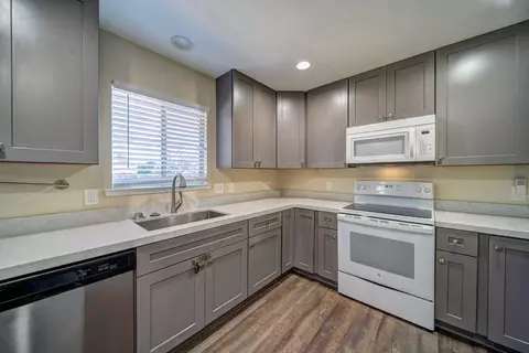 Kitchen - 920 Hallmark Dr, Redding, CA 96001 photo 1 of 4