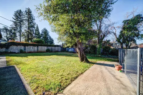 Exterior - 920 Hallmark Dr, Redding, CA 96001 photo 10 of 14
