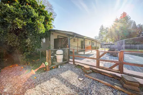 Exterior - 920 Hallmark Dr, Redding, CA 96001 photo 14 of 14