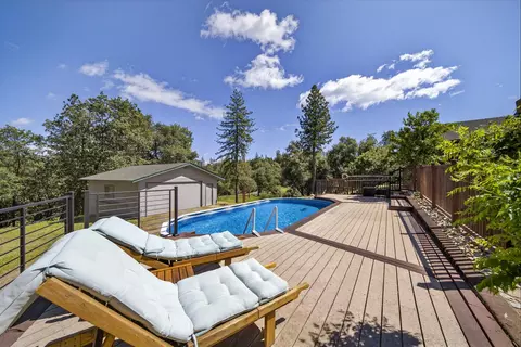 Exterior - 14385 Sundown Dr, Redding, CA 96003 photo 8 of 21