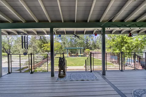 Exterior - 14385 Sundown Dr, Redding, CA 96003 photo 16 of 21