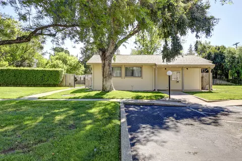Exterior - 1830 Del Mar Ave, Redding, CA 96003 photo 11 of 17