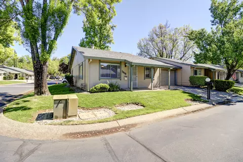 Exterior - 1830 Del Mar Ave, Redding, CA 96003 photo 4 of 17