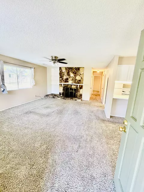 Living - 1830 Del Mar Ave, Redding, CA 96003 photo 1 of 2