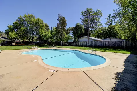 Exterior - 1830 Del Mar Ave, Redding, CA 96003 photo 12 of 17
