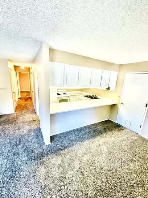 Kitchen - 1830 Del Mar Ave, Redding, CA 96003 photo 4 of 4