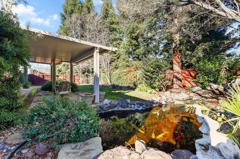 Exterior - 3086 Henrys Fork Dr, Redding, CA 96002 photo 6 of 8